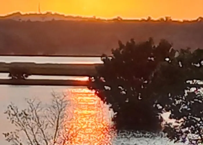 Por Do Sol, 201